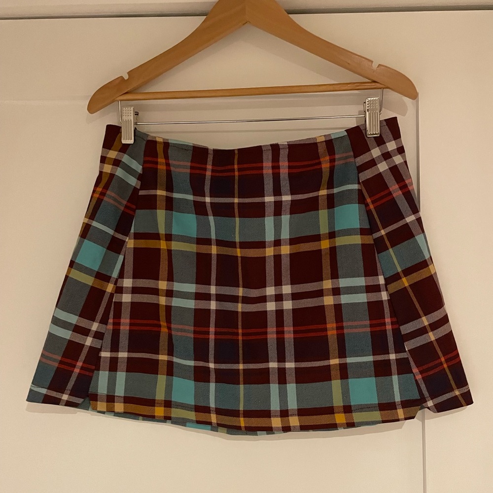 School Girl Style PLAID SKIRT!